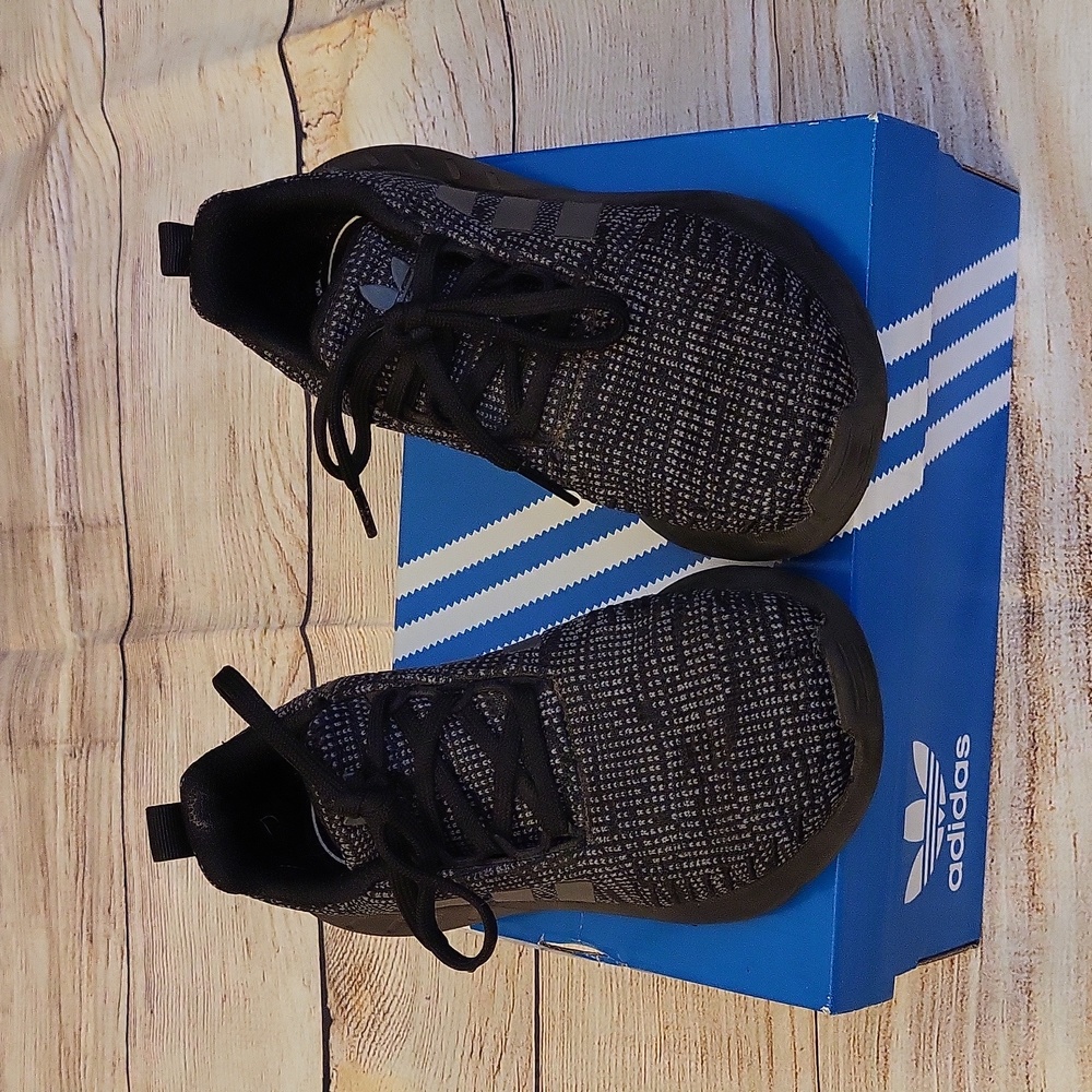 SWIFT 22 SHOES KIDS UNISEX